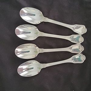 Christofle of France Dupleix 4 sterling silver expresso spoons